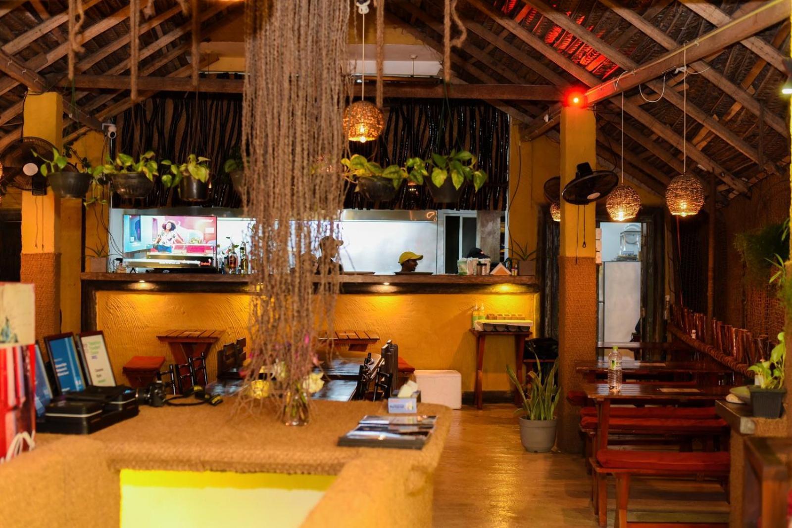 Coconut Style Restaurant & Milinda Guest Hotel Unawatuna Exterior photo