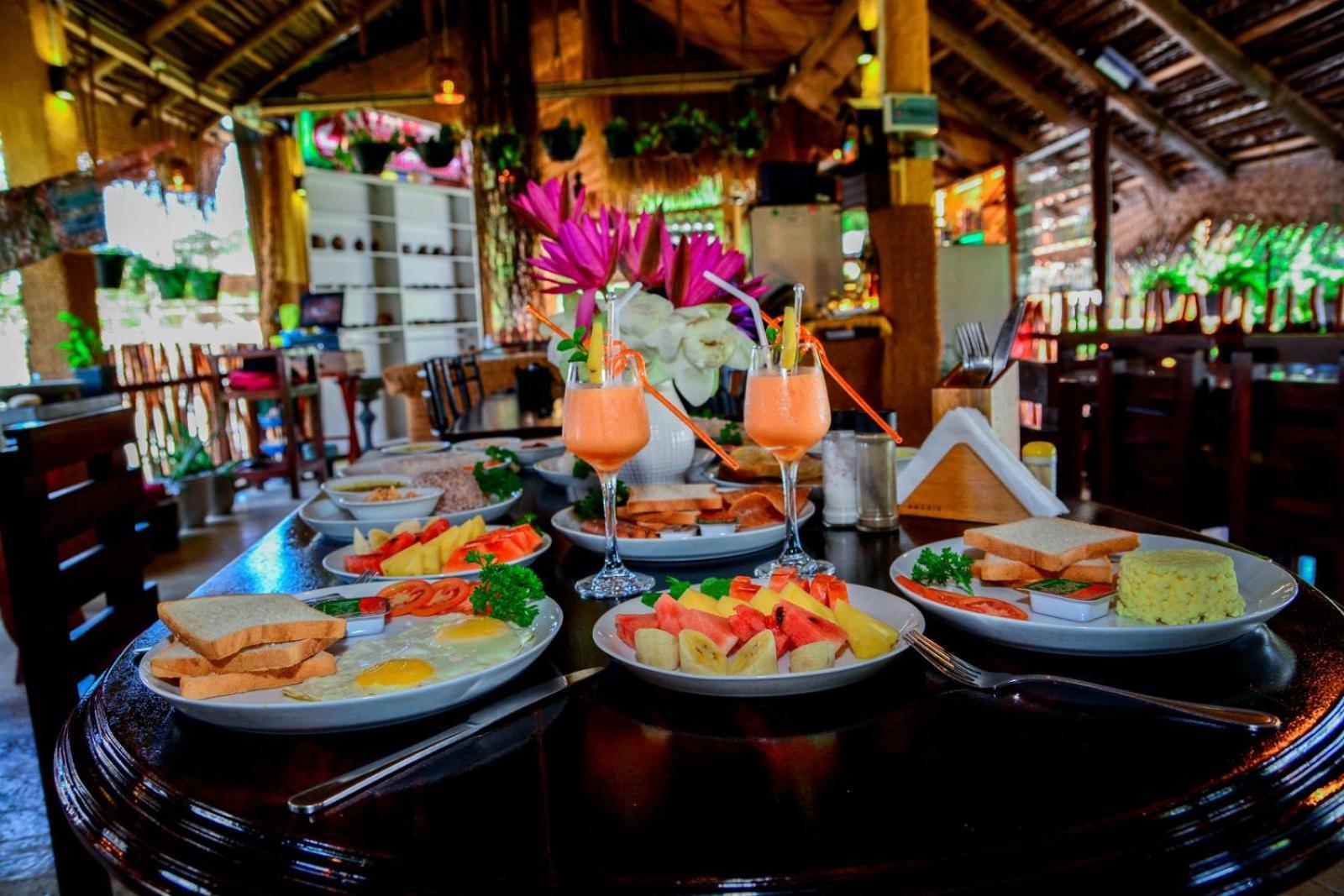 Coconut Style Restaurant & Milinda Guest Hotel Unawatuna Exterior photo